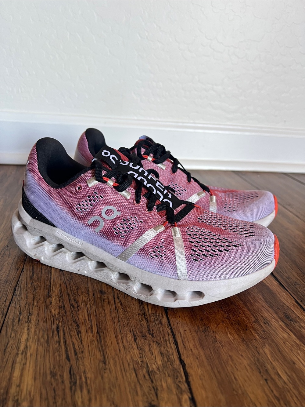 On Running Women's Gradient Athletic Shoes
